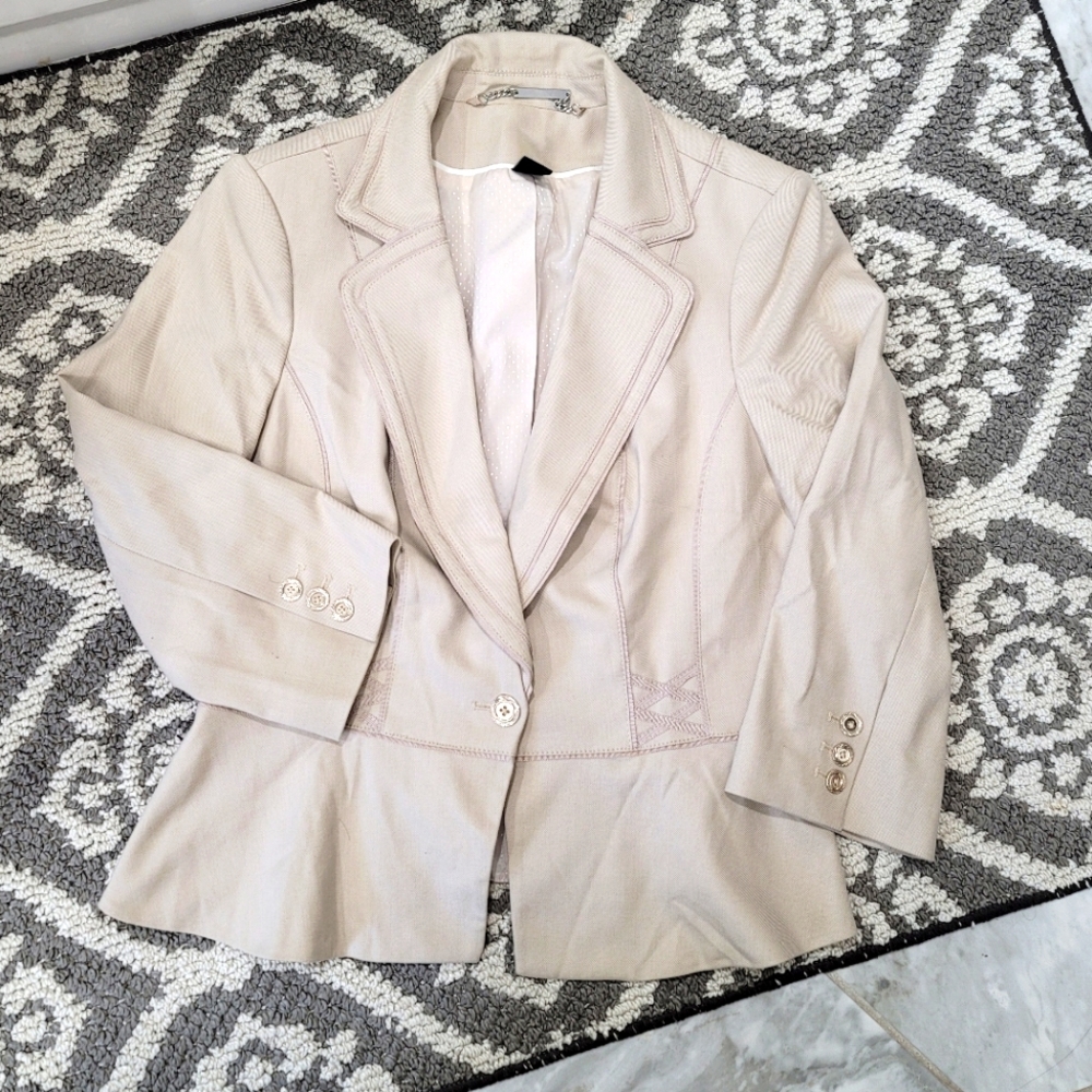 WHITE HOUSE BLACK MARKET Tan Peplum Blazer Size 10